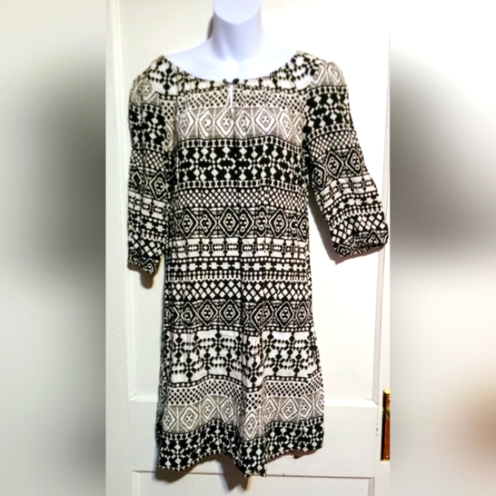 Mossimo Supply Co. Black and White Long Sleeve Dress